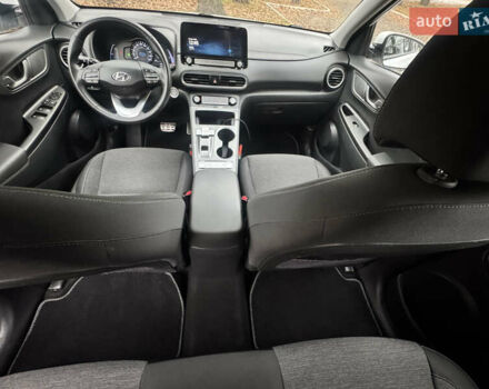 Білий Хендай Kona Electric, об'ємом двигуна 0 л та пробігом 59 тис. км за 17499 $, фото 13 на Automoto.ua