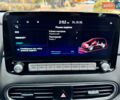 Белый Хендай Kona Electric, объемом двигателя 0 л и пробегом 58 тыс. км за 17499 $, фото 98 на Automoto.ua