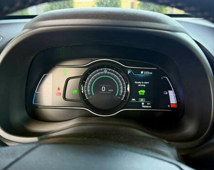 Белый Хендай Kona Electric, объемом двигателя 0 л и пробегом 95 тыс. км за 17500 $, фото 13 на Automoto.ua