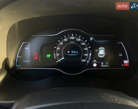 Білий Хендай Kona Electric, об'ємом двигуна 0 л та пробігом 125 тис. км за 17800 $, фото 16 на Automoto.ua