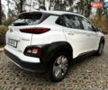 Белый Хендай Kona Electric, объемом двигателя 0 л и пробегом 58 тыс. км за 17499 $, фото 6 на Automoto.ua