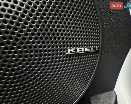 Білий Хендай Kona Electric, об'ємом двигуна 0 л та пробігом 59 тис. км за 17499 $, фото 50 на Automoto.ua