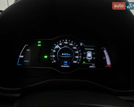 Белый Хендай Kona Electric, объемом двигателя 0 л и пробегом 59 тыс. км за 16900 $, фото 59 на Automoto.ua