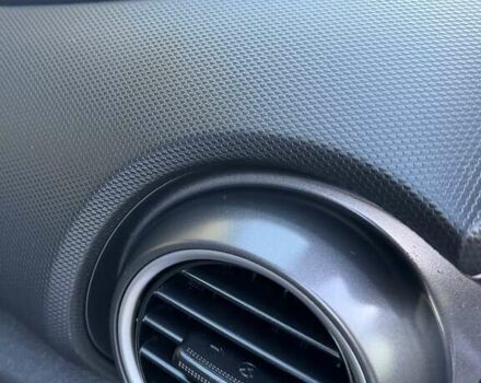 Білий Хендай Kona Electric, об'ємом двигуна 0 л та пробігом 64 тис. км за 14950 $, фото 134 на Automoto.ua