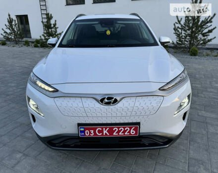 Білий Хендай Kona Electric, об'ємом двигуна 0 л та пробігом 88 тис. км за 19200 $, фото 3 на Automoto.ua