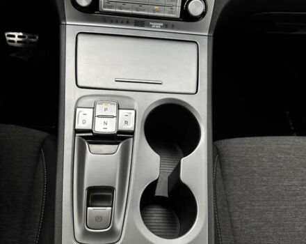 Белый Хендай Kona Electric, объемом двигателя 0 л и пробегом 58 тыс. км за 17499 $, фото 45 на Automoto.ua