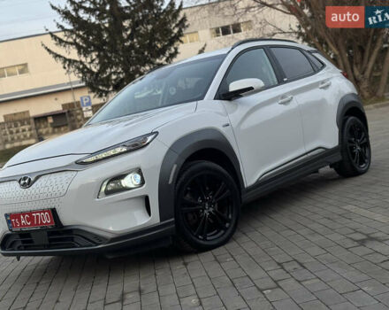 Білий Хендай Kona Electric, об'ємом двигуна 0 л та пробігом 81 тис. км за 18500 $, фото 32 на Automoto.ua