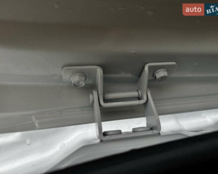 Белый Хендай Kona Electric, объемом двигателя 0 л и пробегом 58 тыс. км за 17499 $, фото 55 на Automoto.ua