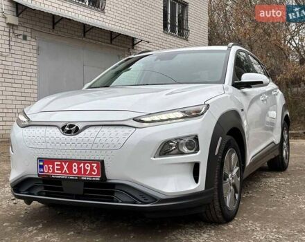 Білий Хендай Kona Electric, об'ємом двигуна 0 л та пробігом 102 тис. км за 15700 $, фото 6 на Automoto.ua