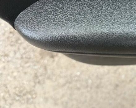 Білий Хендай Kona Electric, об'ємом двигуна 0 л та пробігом 64 тис. км за 14950 $, фото 85 на Automoto.ua