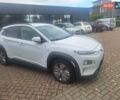 Белый Хендай Kona Electric, объемом двигателя 0 л и пробегом 124 тыс. км за 17600 $, фото 1 на Automoto.ua