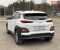 Белый Хендай Kona Electric, объемом двигателя 0 л и пробегом 166 тыс. км за 16900 $, фото 5 на Automoto.ua