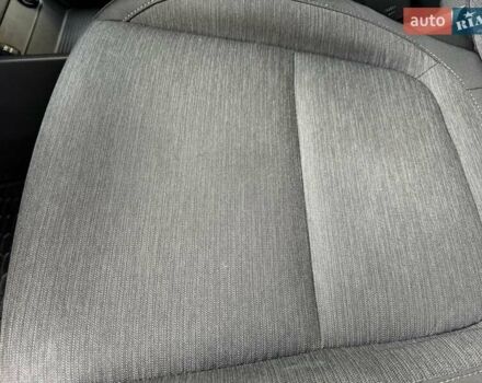 Білий Хендай Kona Electric, об'ємом двигуна 0 л та пробігом 64 тис. км за 14950 $, фото 87 на Automoto.ua