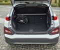 Белый Хендай Kona Electric, объемом двигателя 0 л и пробегом 82 тыс. км за 20437 $, фото 4 на Automoto.ua