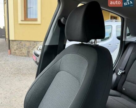 Білий Хендай Kona Electric, об'ємом двигуна 0 л та пробігом 64 тис. км за 14950 $, фото 66 на Automoto.ua