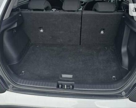 Белый Хендай Kona Electric, объемом двигателя 0 л и пробегом 50 тыс. км за 21500 $, фото 14 на Automoto.ua