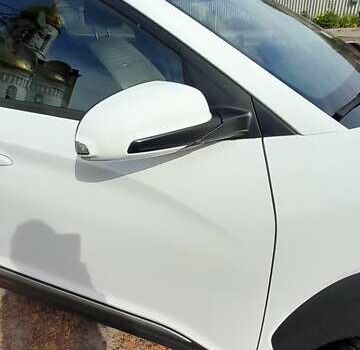 Білий Хендай Kona Electric, об'ємом двигуна 0 л та пробігом 71 тис. км за 17600 $, фото 15 на Automoto.ua