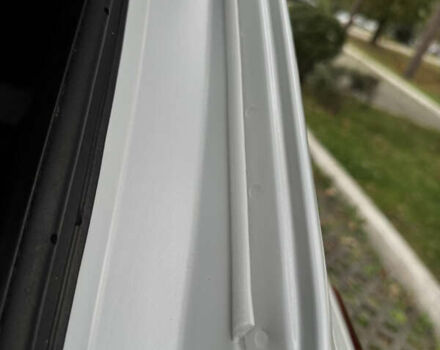 Белый Хендай Kona Electric, объемом двигателя 0 л и пробегом 103 тыс. км за 17999 $, фото 67 на Automoto.ua