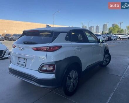 Білий Хендай Kona Electric, об'ємом двигуна 0 л та пробігом 13 тис. км за 8600 $, фото 2 на Automoto.ua