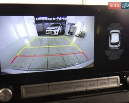 Белый Хендай Kona Electric, объемом двигателя 0 л и пробегом 82 тыс. км за 20437 $, фото 10 на Automoto.ua