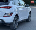 Белый Хендай Kona Electric, объемом двигателя 0 л и пробегом 80 тыс. км за 16900 $, фото 9 на Automoto.ua