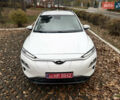 Білий Хендай Kona Electric, об'ємом двигуна 0 л та пробігом 59 тис. км за 17499 $, фото 1 на Automoto.ua
