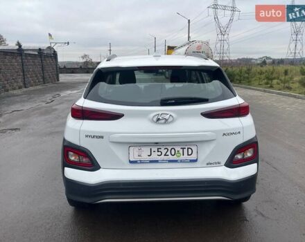 Білий Хендай Kona Electric, об'ємом двигуна 0 л та пробігом 158 тис. км за 16500 $, фото 11 на Automoto.ua