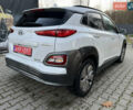 Белый Хендай Kona Electric, объемом двигателя 0 л и пробегом 136 тыс. км за 16950 $, фото 3 на Automoto.ua