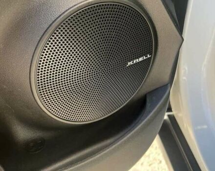 Белый Хендай Kona Electric, объемом двигателя 0 л и пробегом 139 тыс. км за 17000 $, фото 4 на Automoto.ua