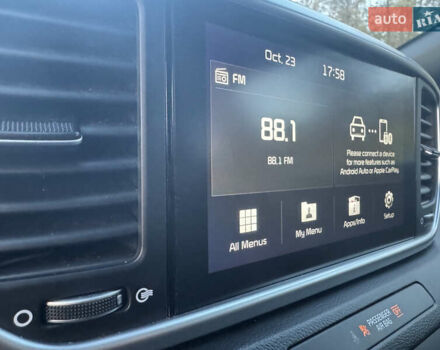 Белый Хендай Kona Electric, объемом двигателя 0 л и пробегом 101 тыс. км за 19800 $, фото 37 на Automoto.ua