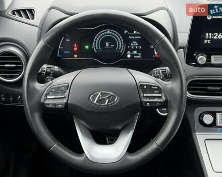 Белый Хендай Kona Electric, объемом двигателя 0 л и пробегом 111 тыс. км за 18570 $, фото 59 на Automoto.ua