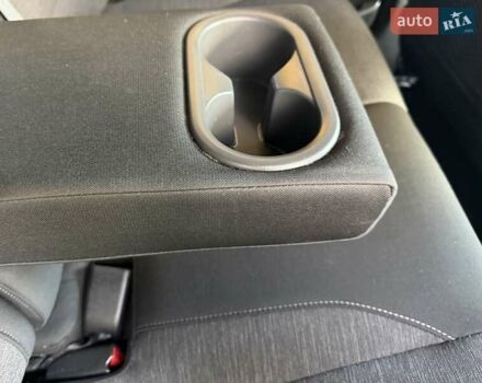 Білий Хендай Kona Electric, об'ємом двигуна 0 л та пробігом 64 тис. км за 16950 $, фото 112 на Automoto.ua