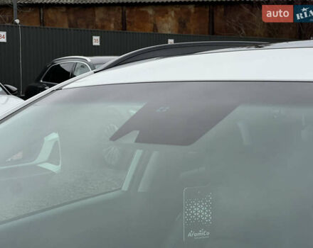 Белый Хендай Kona Electric, объемом двигателя 0 л и пробегом 111 тыс. км за 18570 $, фото 16 на Automoto.ua