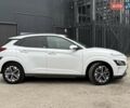 Белый Хендай Kona Electric, объемом двигателя 0 л и пробегом 64 тыс. км за 21499 $, фото 31 на Automoto.ua
