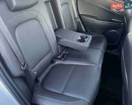 Білий Хендай Kona Electric, об'ємом двигуна 0 л та пробігом 70 тис. км за 19828 $, фото 43 на Automoto.ua