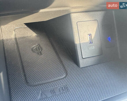 Белый Хендай Kona Electric, объемом двигателя 0 л и пробегом 101 тыс. км за 19800 $, фото 15 на Automoto.ua