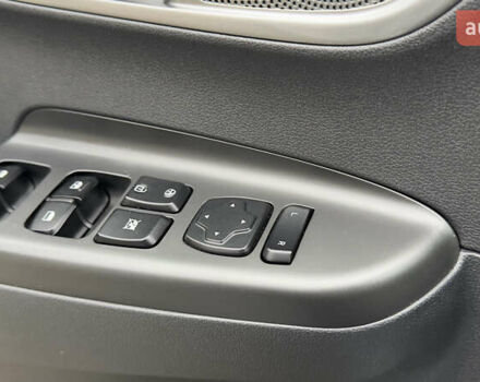 Белый Хендай Kona Electric, объемом двигателя 0 л и пробегом 124 тыс. км за 17494 $, фото 67 на Automoto.ua