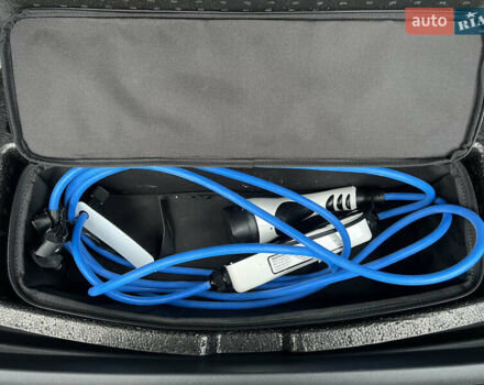 Белый Хендай Kona Electric, объемом двигателя 0 л и пробегом 111 тыс. км за 18570 $, фото 43 на Automoto.ua