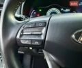 Белый Хендай Kona Electric, объемом двигателя 0 л и пробегом 78 тыс. км за 17250 $, фото 52 на Automoto.ua