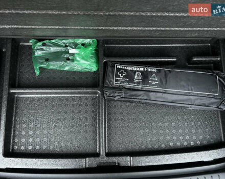 Білий Хендай Kona Electric, об'ємом двигуна 0 л та пробігом 70 тис. км за 19828 $, фото 40 на Automoto.ua