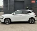 Белый Хендай Kona Electric, объемом двигателя 0 л и пробегом 64 тыс. км за 21499 $, фото 4 на Automoto.ua