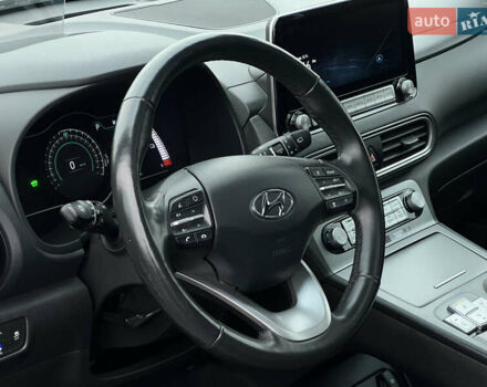 Білий Хендай Kona Electric, об'ємом двигуна 0 л та пробігом 70 тис. км за 19828 $, фото 26 на Automoto.ua