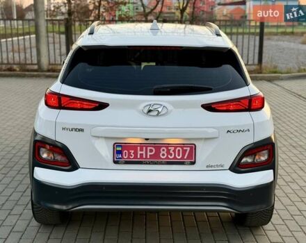 Белый Хендай Kona Electric, объемом двигателя 0 л и пробегом 78 тыс. км за 17250 $, фото 16 на Automoto.ua
