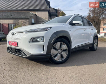 Белый Хендай Kona Electric, объемом двигателя 0 л и пробегом 117 тыс. км за 16500 $, фото 1 на Automoto.ua