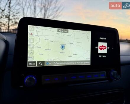 Белый Хендай Kona Electric, объемом двигателя 0 л и пробегом 78 тыс. км за 17250 $, фото 60 на Automoto.ua