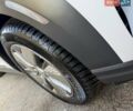 Білий Хендай Kona Electric, об'ємом двигуна 0 л та пробігом 64 тис. км за 16950 $, фото 21 на Automoto.ua