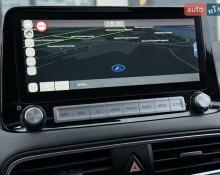 Белый Хендай Kona Electric, объемом двигателя 0 л и пробегом 98 тыс. км за 18999 $, фото 40 на Automoto.ua