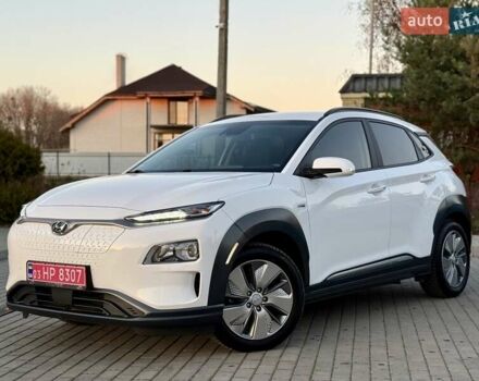 Белый Хендай Kona Electric, объемом двигателя 0 л и пробегом 78 тыс. км за 17250 $, фото 8 на Automoto.ua