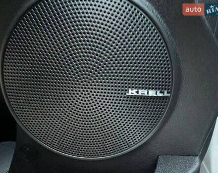 Белый Хендай Kona Electric, объемом двигателя 0 л и пробегом 120 тыс. км за 19850 $, фото 19 на Automoto.ua