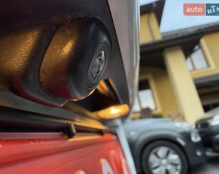 Белый Хендай Kona Electric, объемом двигателя 0 л и пробегом 92 тыс. км за 17950 $, фото 25 на Automoto.ua